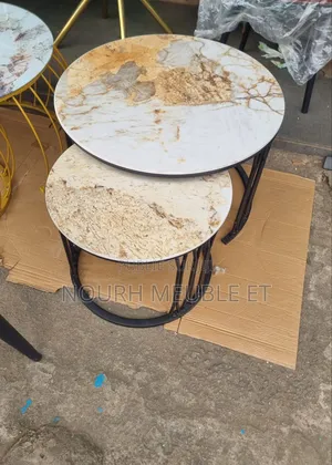 Table Basse en Marbre  - Neuf - Stock Disponible À Abidjan