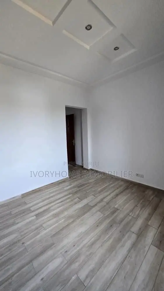 2chbre Appartement dans Cocody à Louer