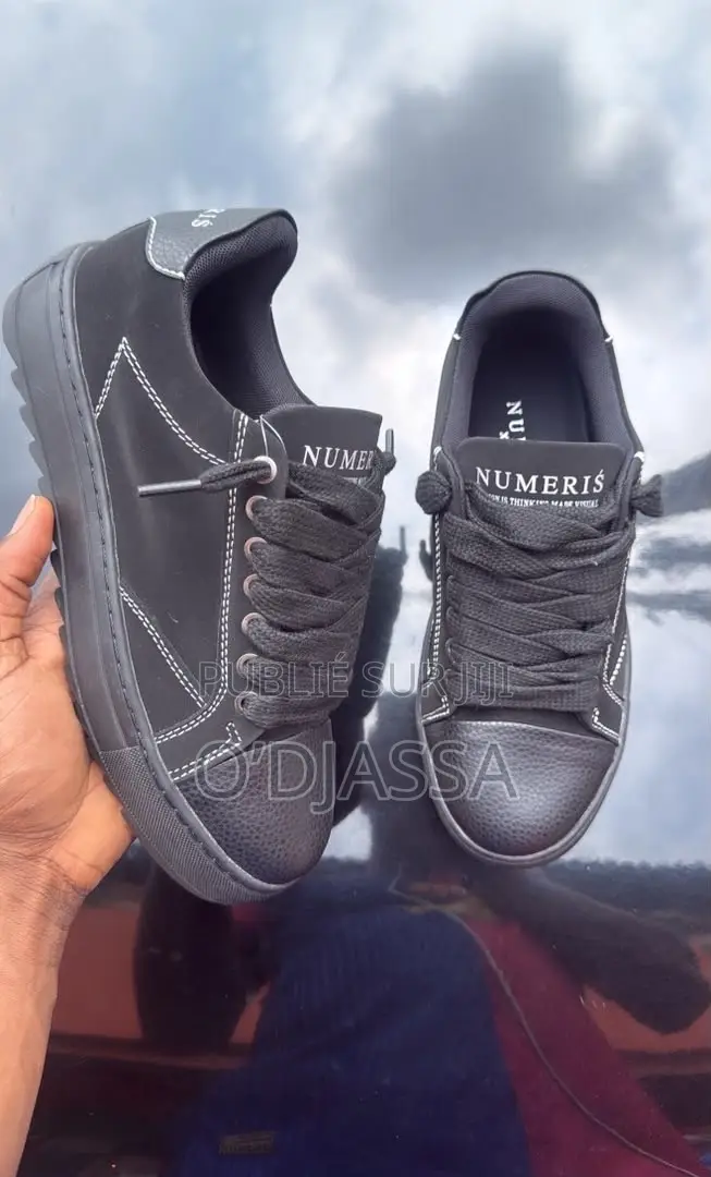 Baskets De La Marque Numeriś Atelier en Coloris Noir