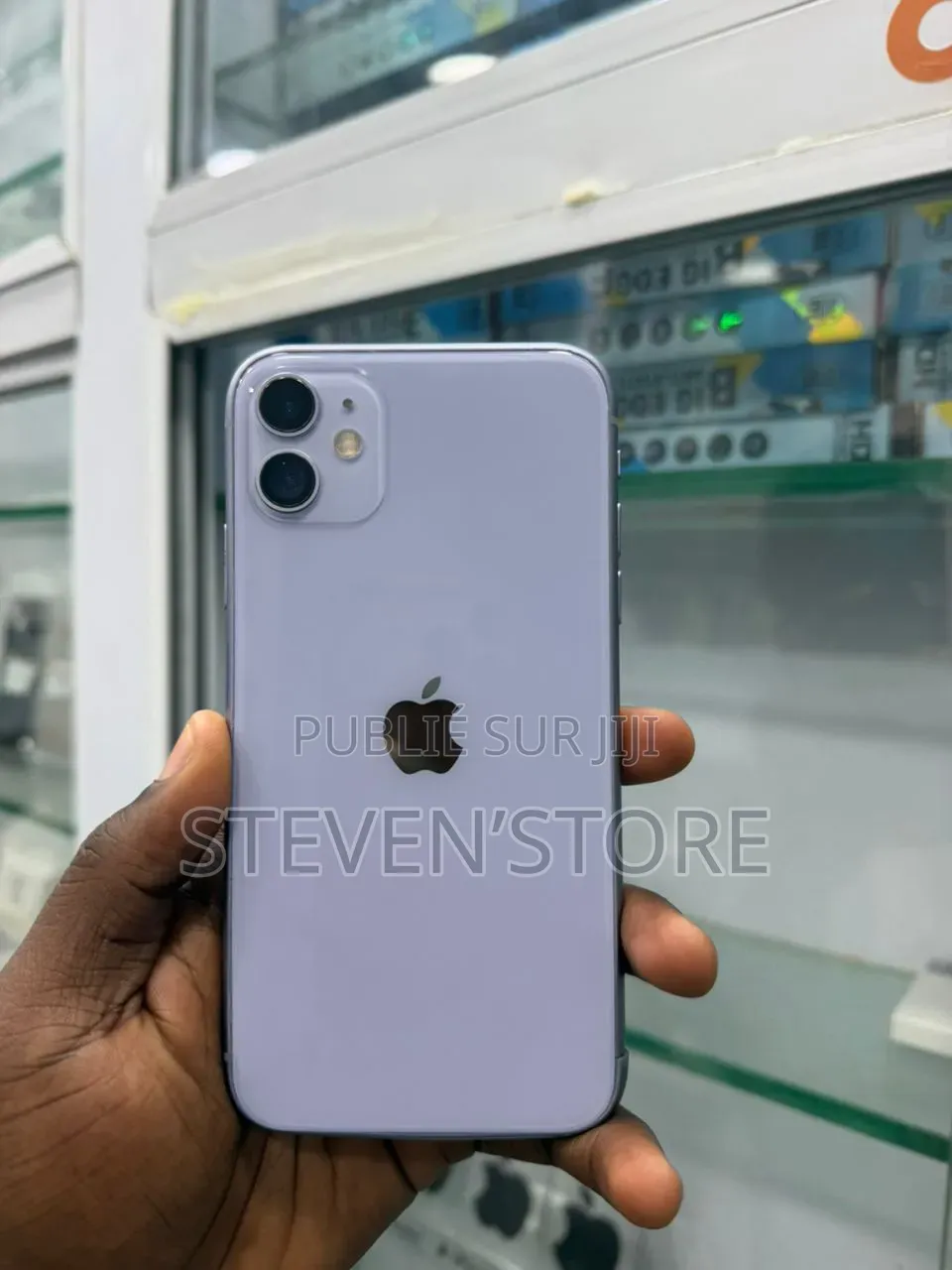 Apple iPhone 11 64 GB Noir
