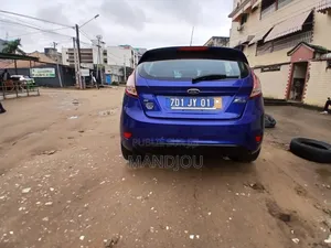 Ford Fiesta 2017 Bleu