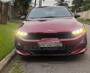 Nouveau Kia K5 2022 Rouge