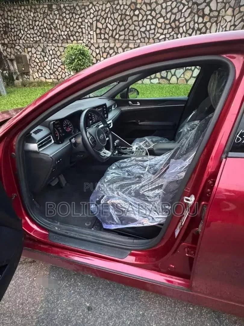 Nouveau Kia K5 2022 Rouge