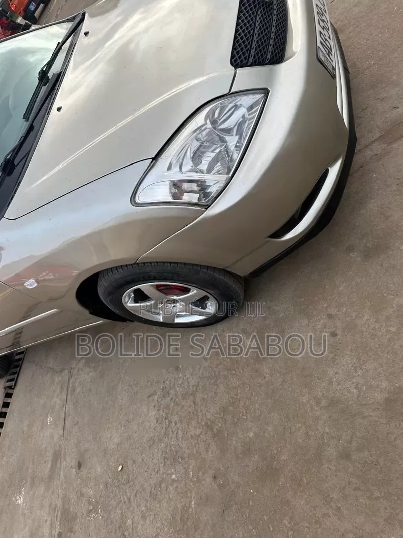 Toyota Corolla 2005 Beige