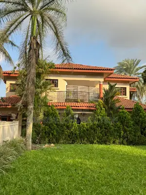 11chbre Duplex dans Cocody à Louer