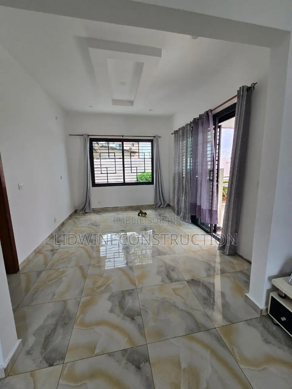 4chbre Villa dans Grand-Bassam à Vendre