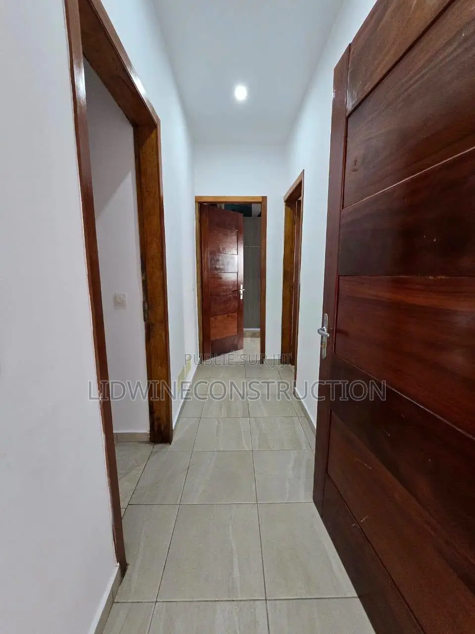 4chbre Villa dans Grand-Bassam à Vendre