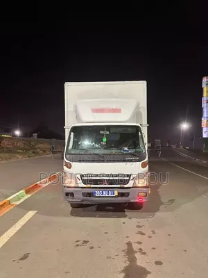 Mitsubishi Canter 2011 Blanc