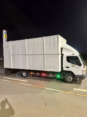 Mitsubishi Canter 2011 Blanc