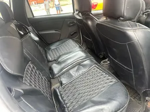 Mitsubishi Canter 2011 Blanc