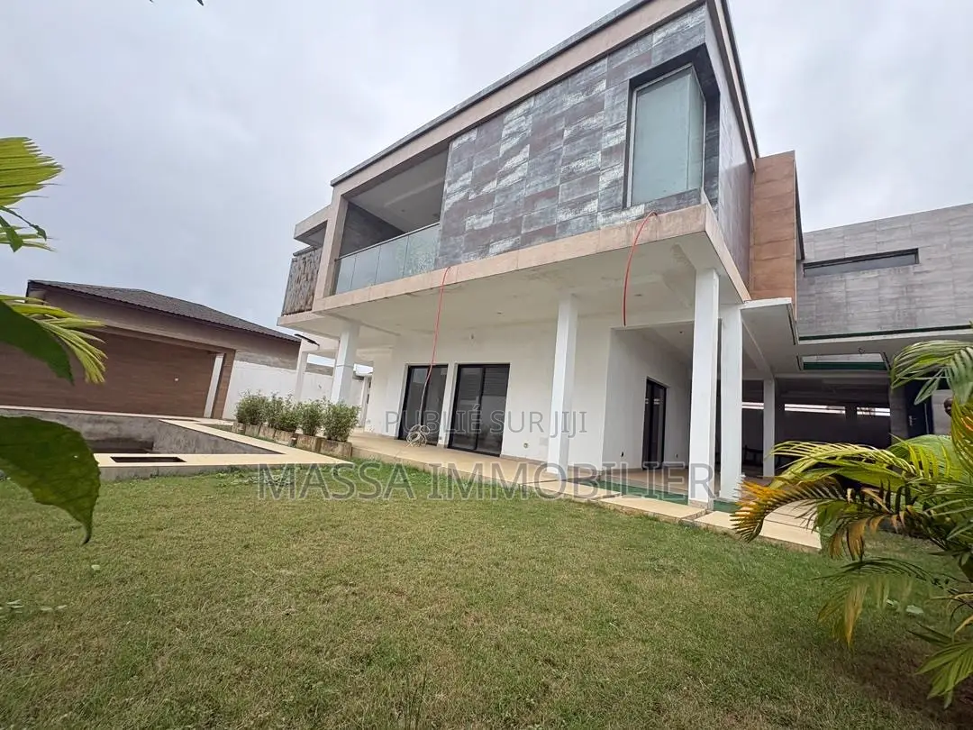 4chbre Duplex dans Massa Immobilier, Cocody à Louer