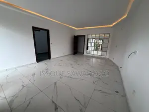 2chbre Appartement dans Isbank-Group, Cocody à Vendre