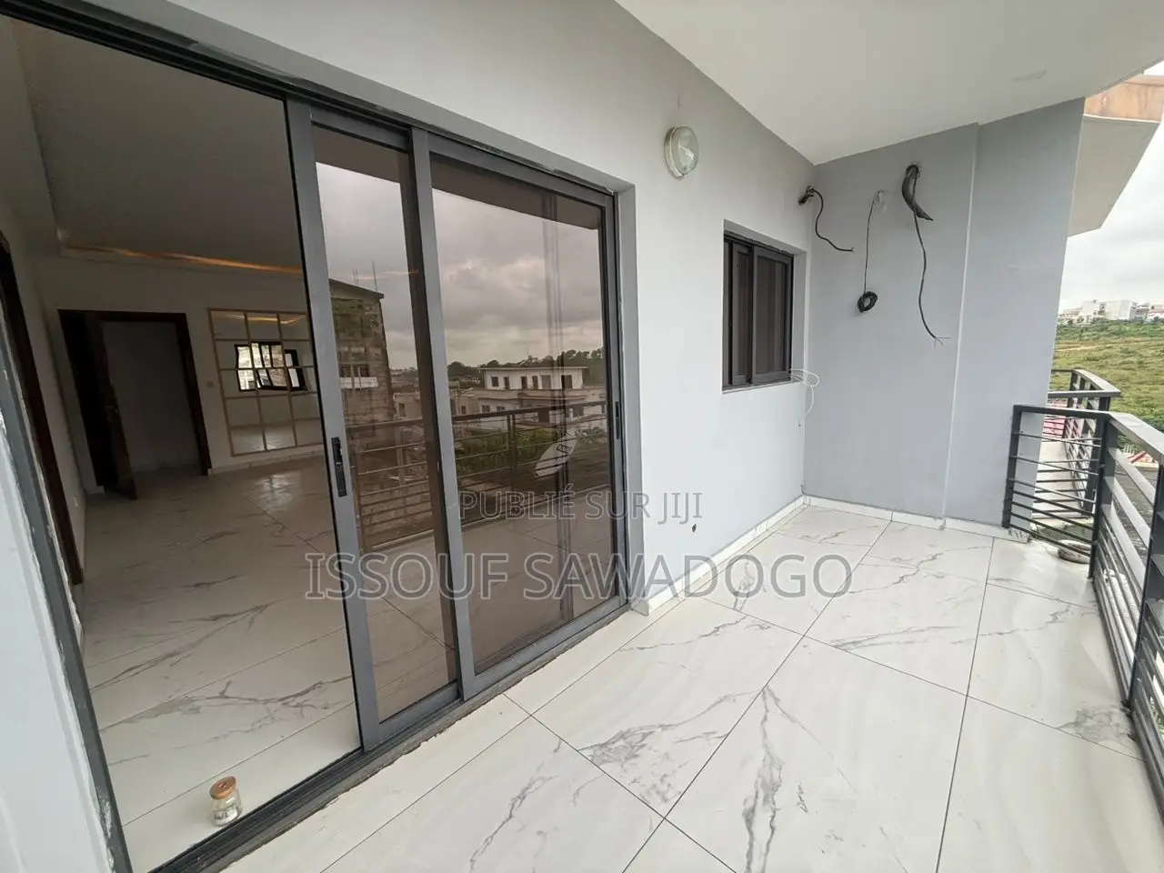 2chbre Appartement dans Isbank-Group, Cocody à Vendre