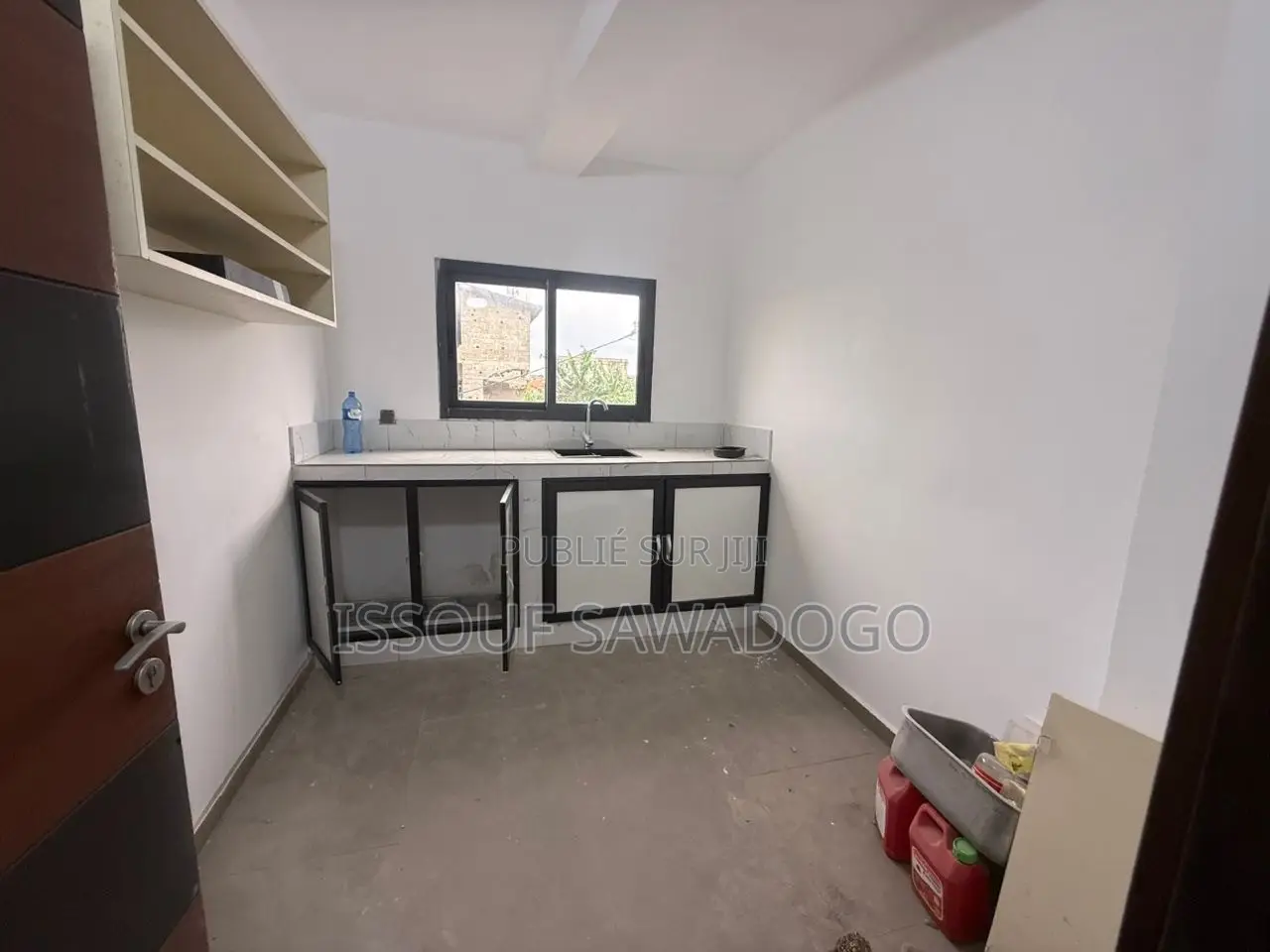 2chbre Appartement dans Isbank-Group, Cocody à Vendre