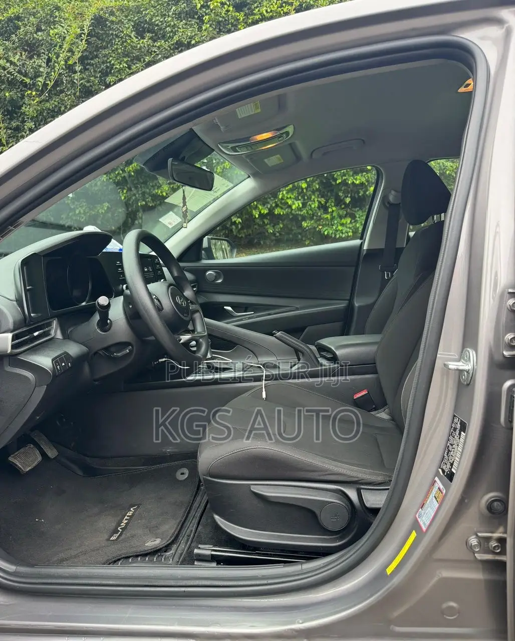 Hyundai Elantra SE 2021 Gris