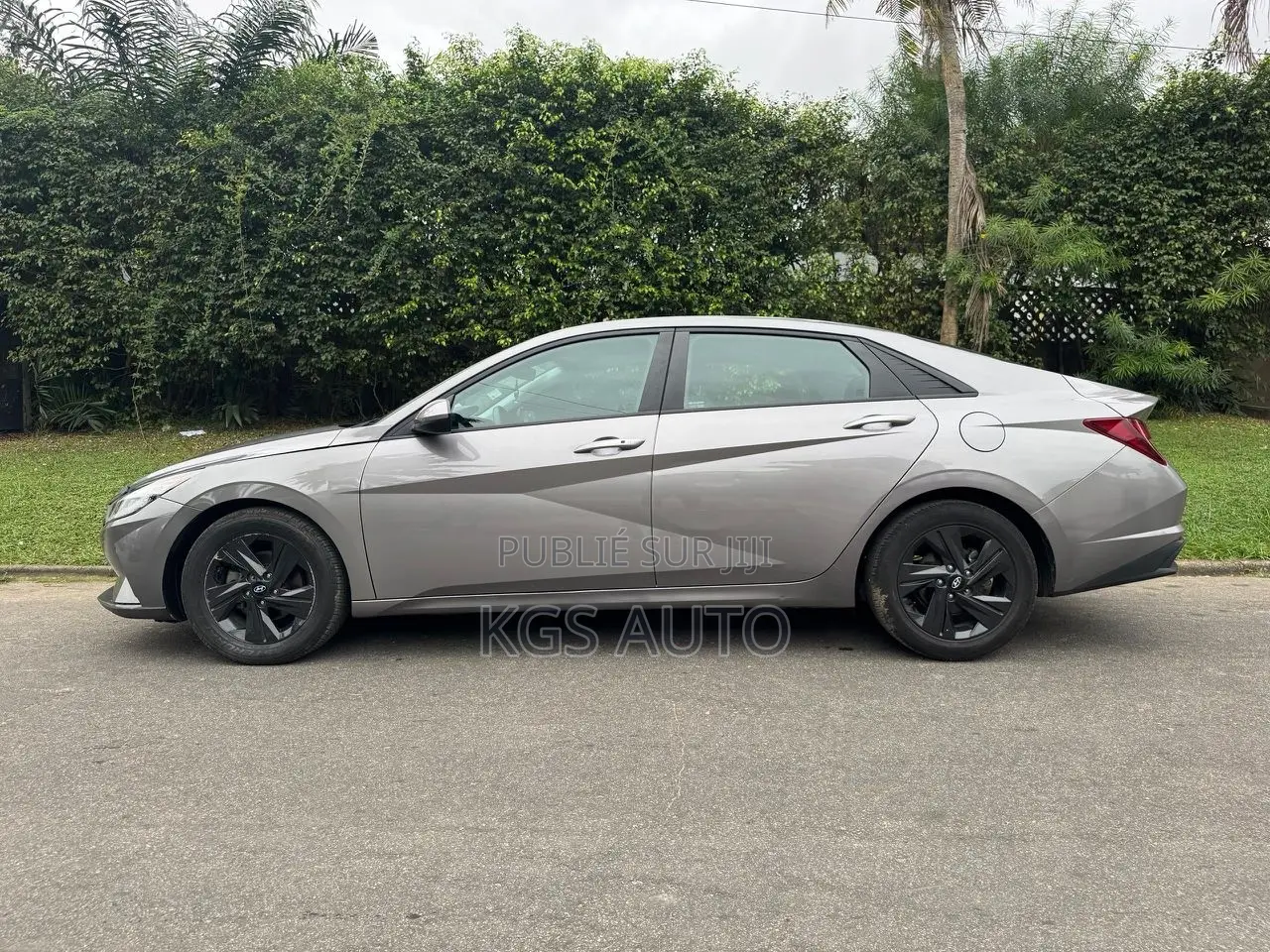Hyundai Elantra SE 2021 Gris