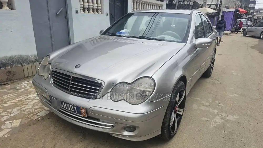 Mercedes-Benz C200 2002 Argenté