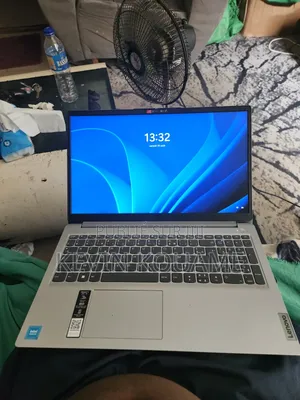 Nouveau Lenovo IdeaPad S300 12GB Intel Core i5 SSD 250GB