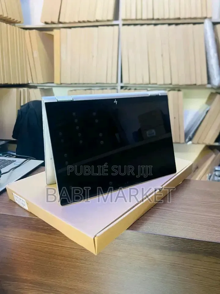 Nouveau HP EliteBook x360 1030 G7 16GB Intel Core i5 SSD 512GB