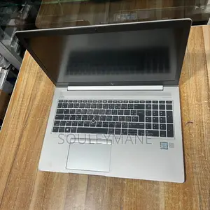 Ordinateur portable HP ProBook 640 G8 16GB Intel Core i5 SSD 512GB
