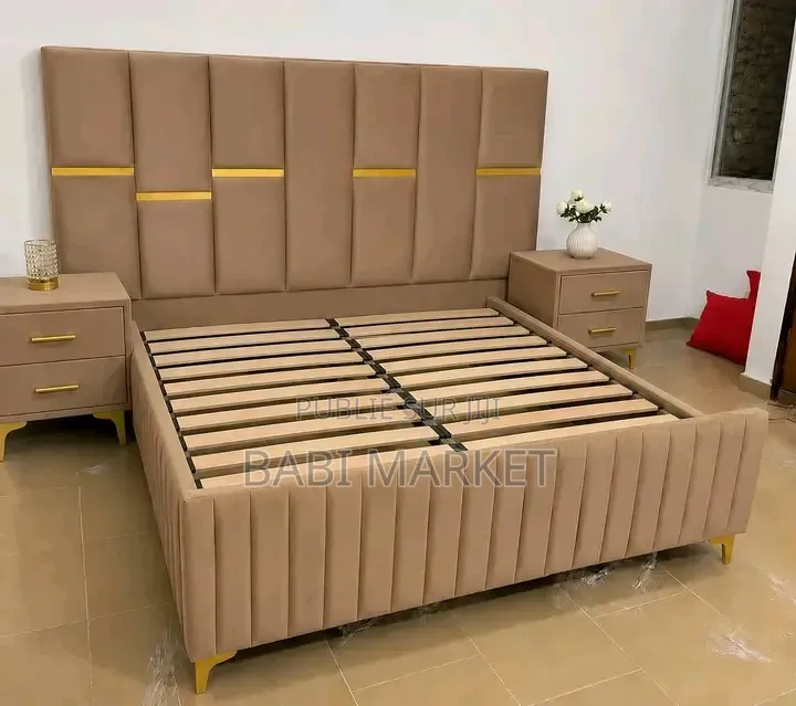 Ensemble Lit Moderne Avec Tables De Chevet
