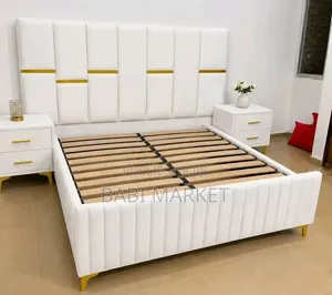 Ensemble Lit Moderne Avec Tables De Chevet