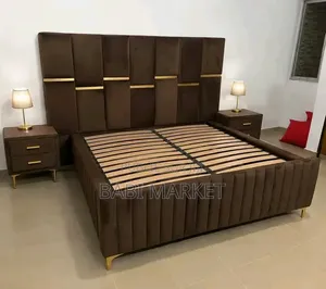 Ensemble Lit Moderne Avec Tables De Chevet
