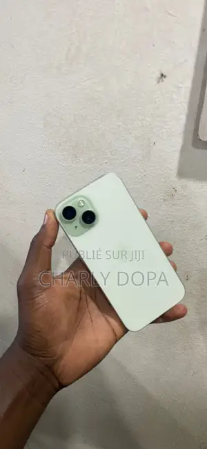 Apple iPhone 15 128 GB Vert