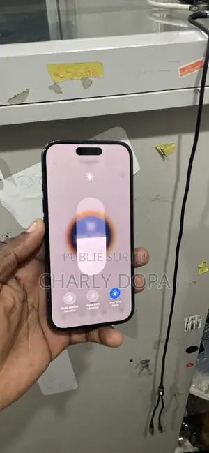 Apple iPhone 16 128 GB Noir