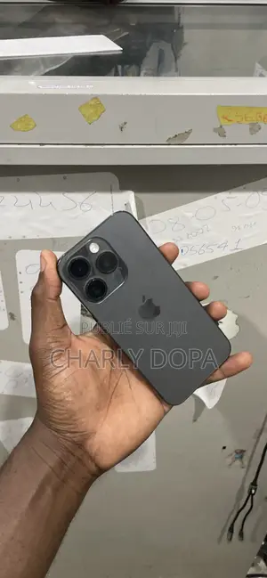 Apple iPhone 15 Pro 128 GB Noir