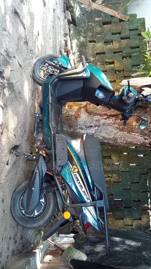 Nouveau Autre 2025 Bleu
