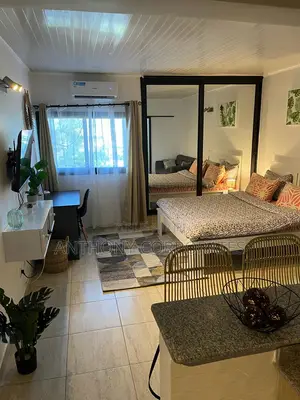 Studio Meuble - Cocody 2 Plateaux Vallons