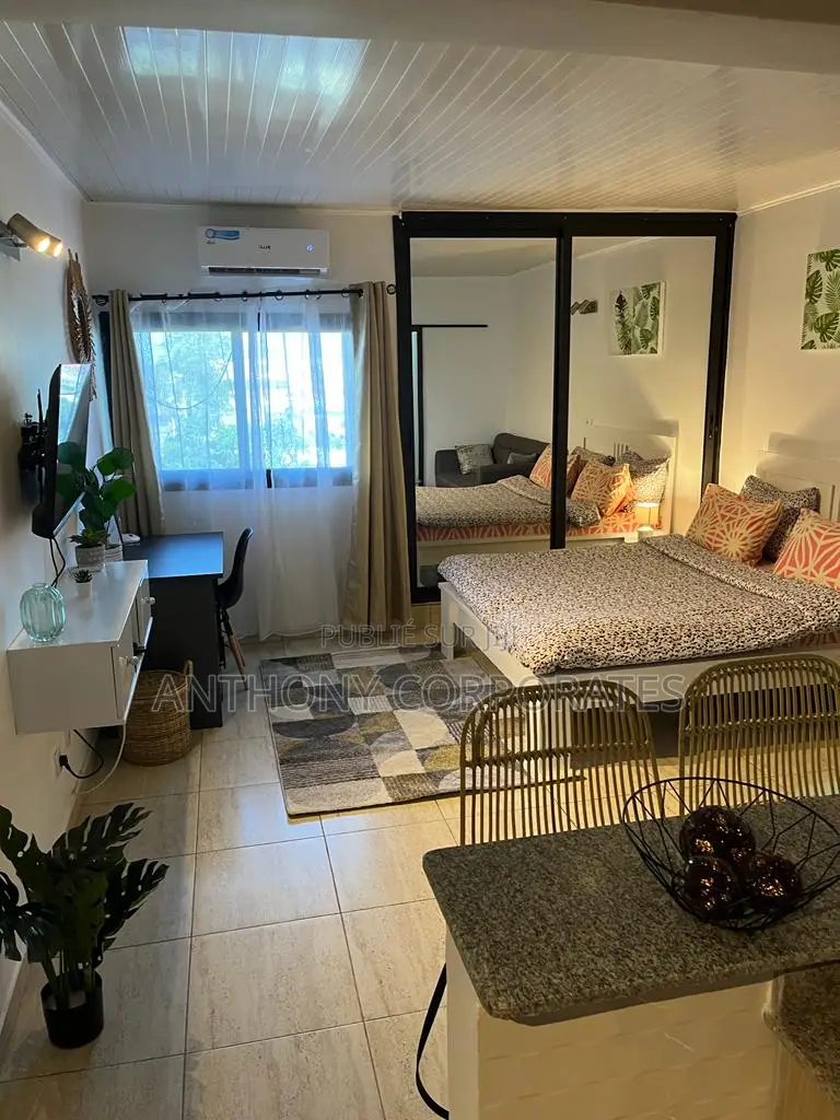 Studio Meuble - Cocody 2 Plateaux Vallons