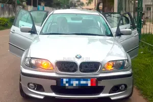 BMW M3 GTR 2002 Gris