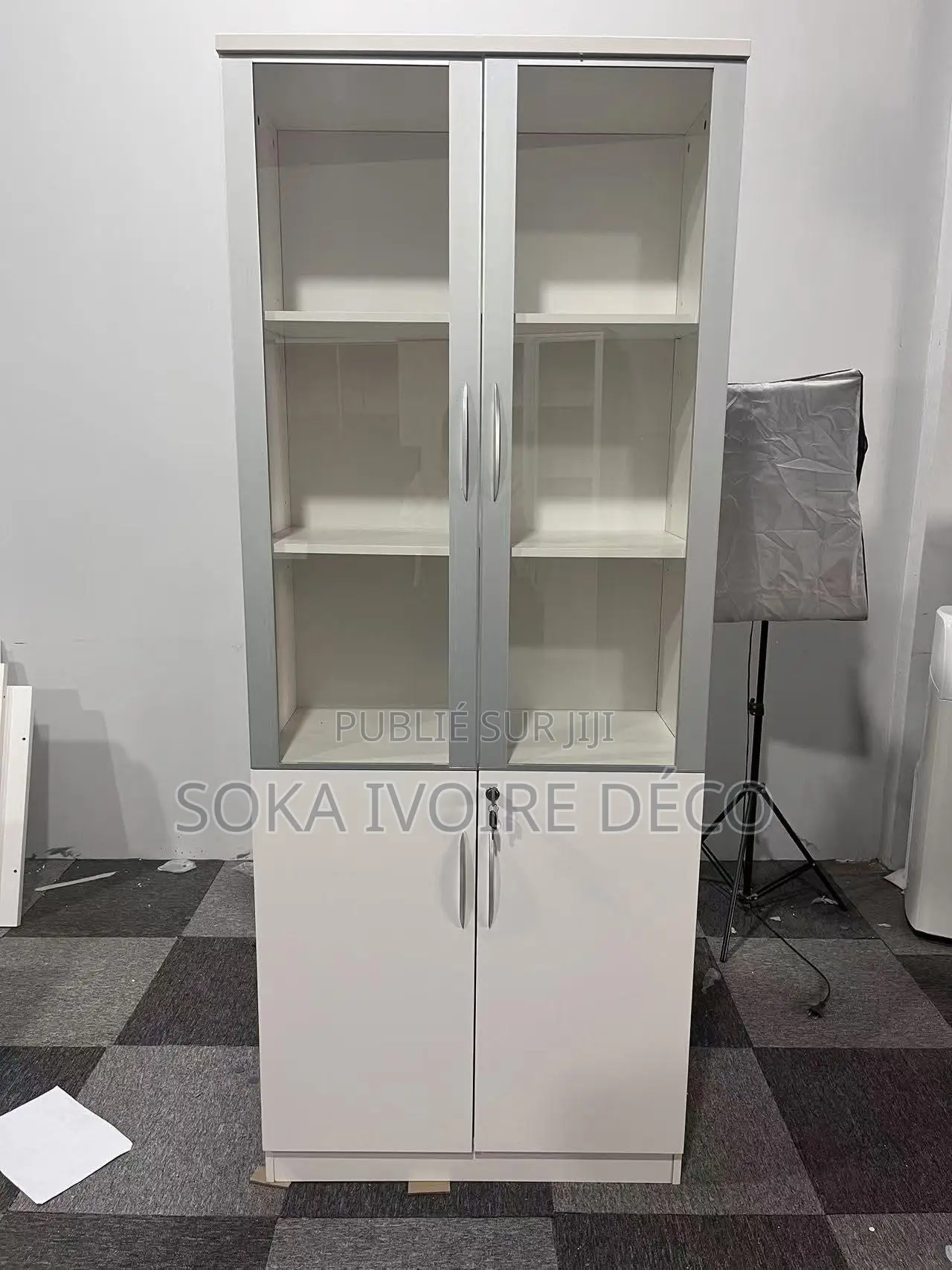 Armoire De Rangements