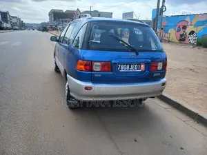 Toyota Picnic 2.0 FWD 2002 Bleu