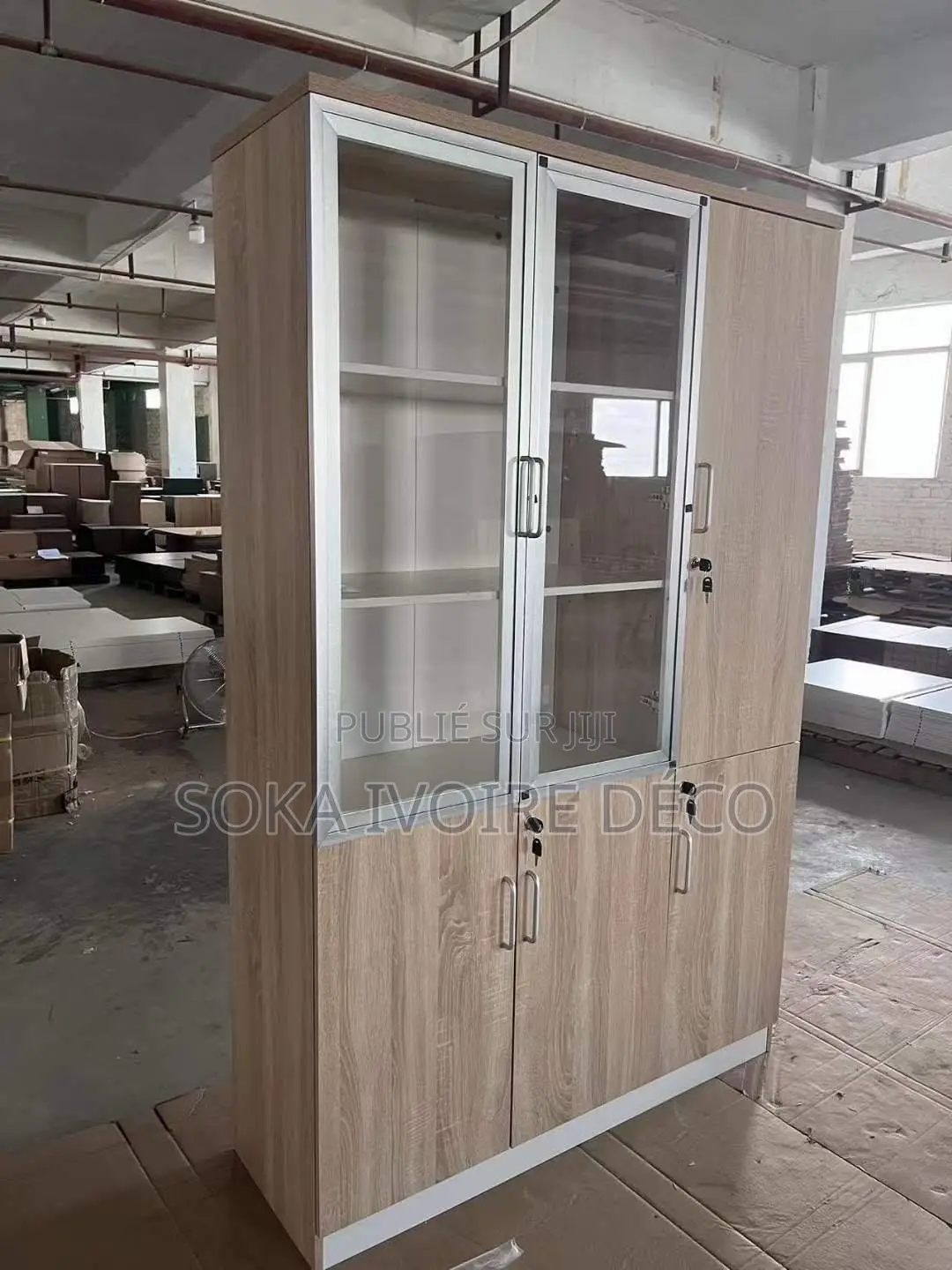 Armoire De Rangements