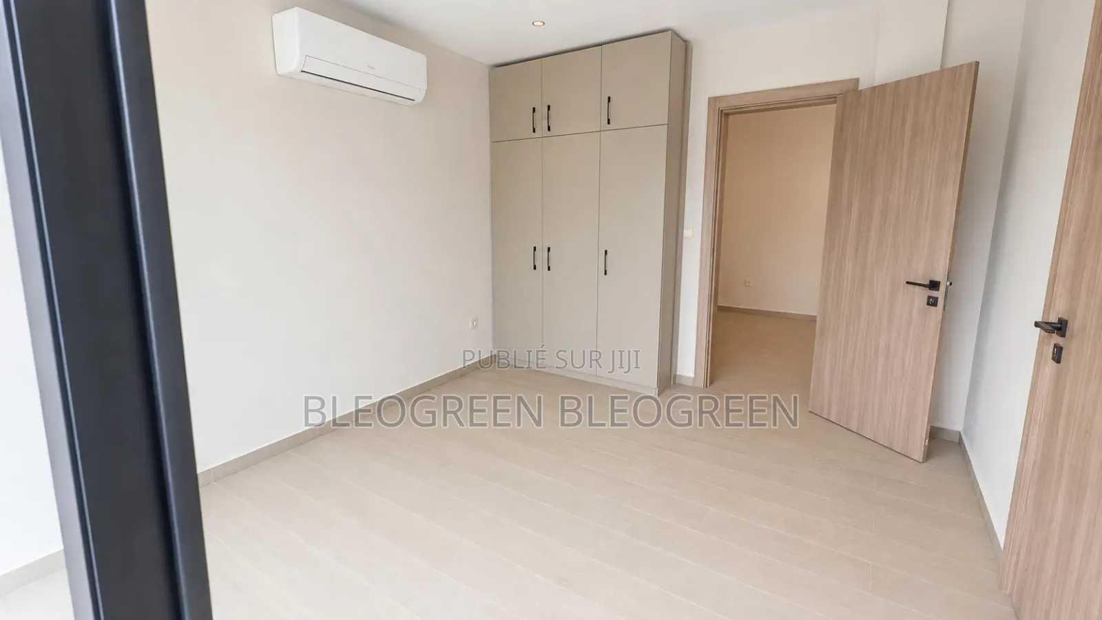 4chbre Duplex dans Cocody à Vendre