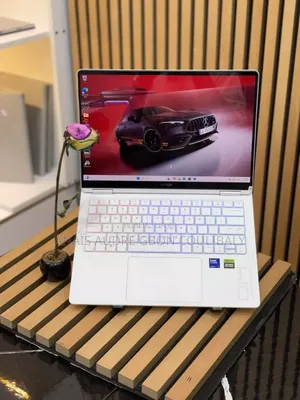 Nouveau Ordinateur portable Lenovo G470 32GB Intel Core i9 SSD 1T