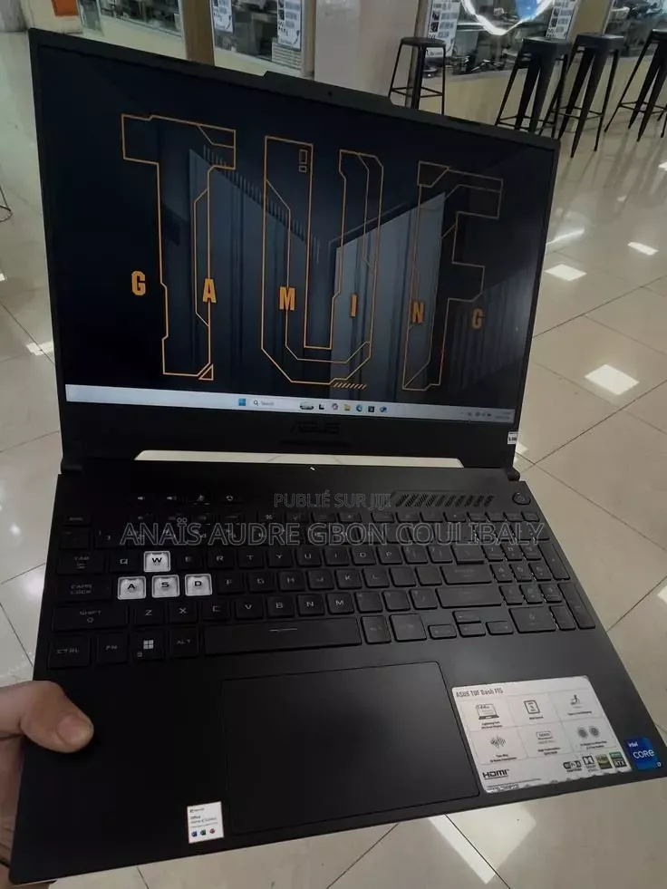 Nouveau Lenovo 3000 N500 32GB Intel Core i9 SSD 256GB
