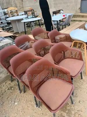 Chaise Coquille