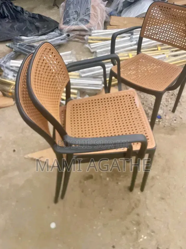 Chaise en Plastique