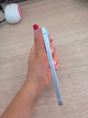 Nouveau Apple iPhone 14 256 GB Vert