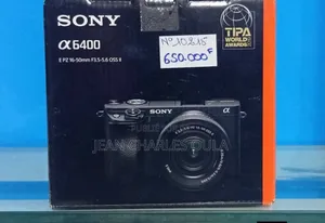 Sony A6400 + Sony 16-50mm