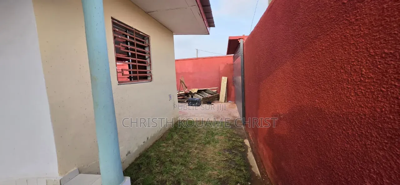 3chbre Villa dans Cité Facery 2, Villa, Bingerville à Louer