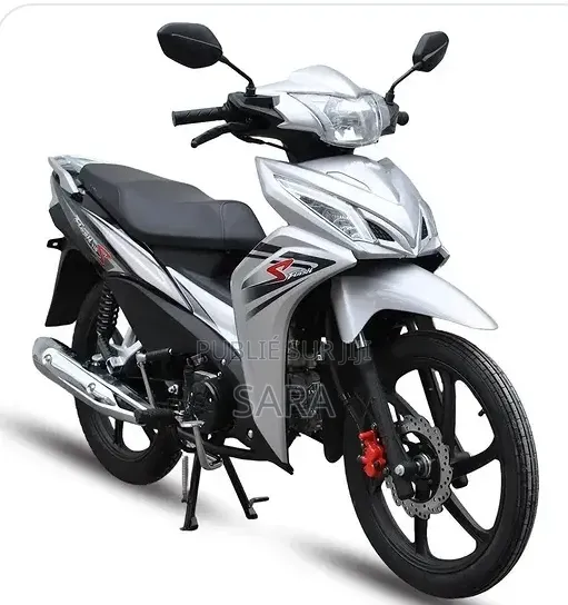 Nouveau TVS Rockz 125 2022 Blanc