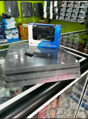 Sony Playstation 4 Slim