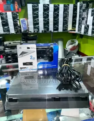 Sony Playstation 4 Slim