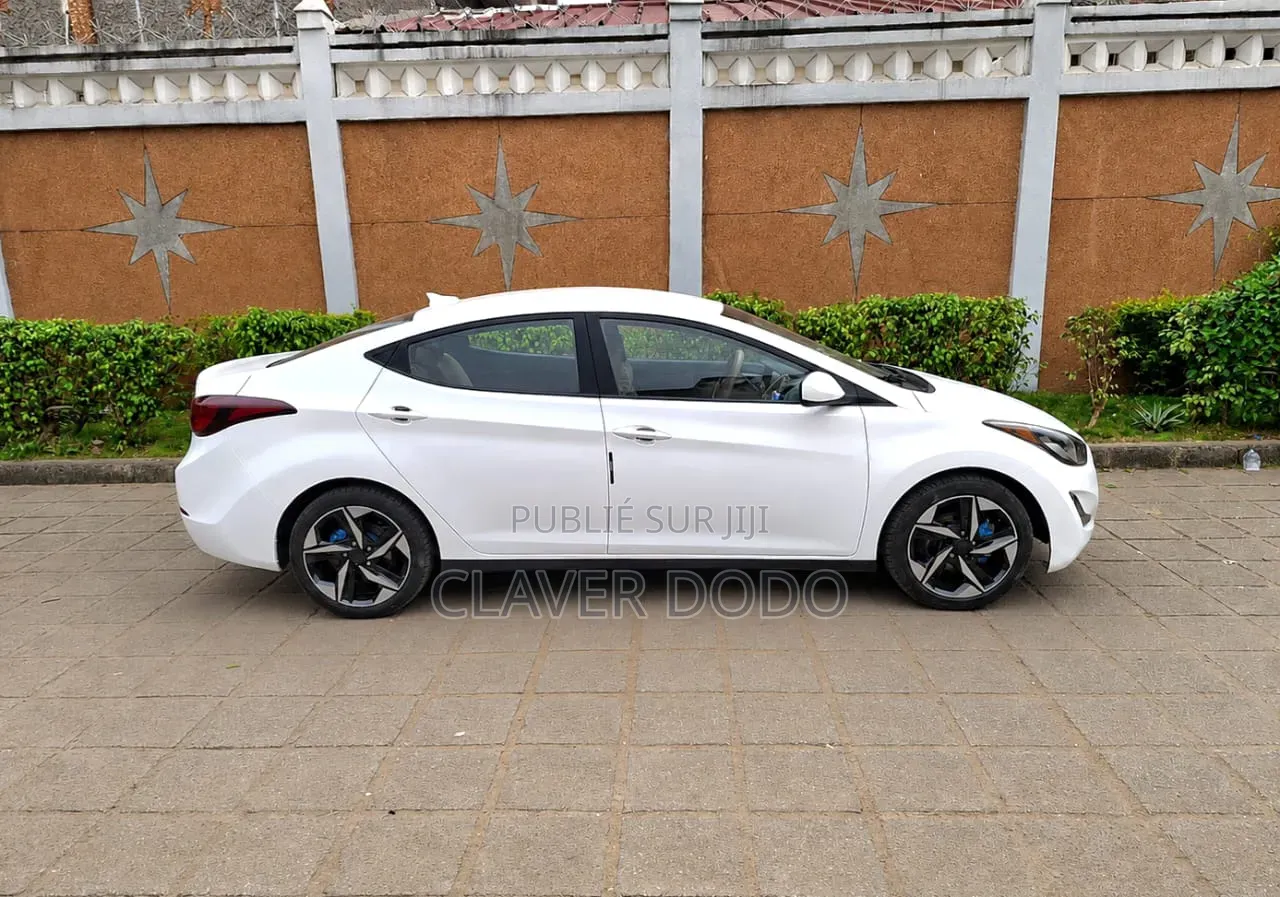 Hyundai Elantra 2016 Blanc