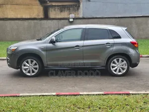 Mitsubishi Outlander 2015 Gris